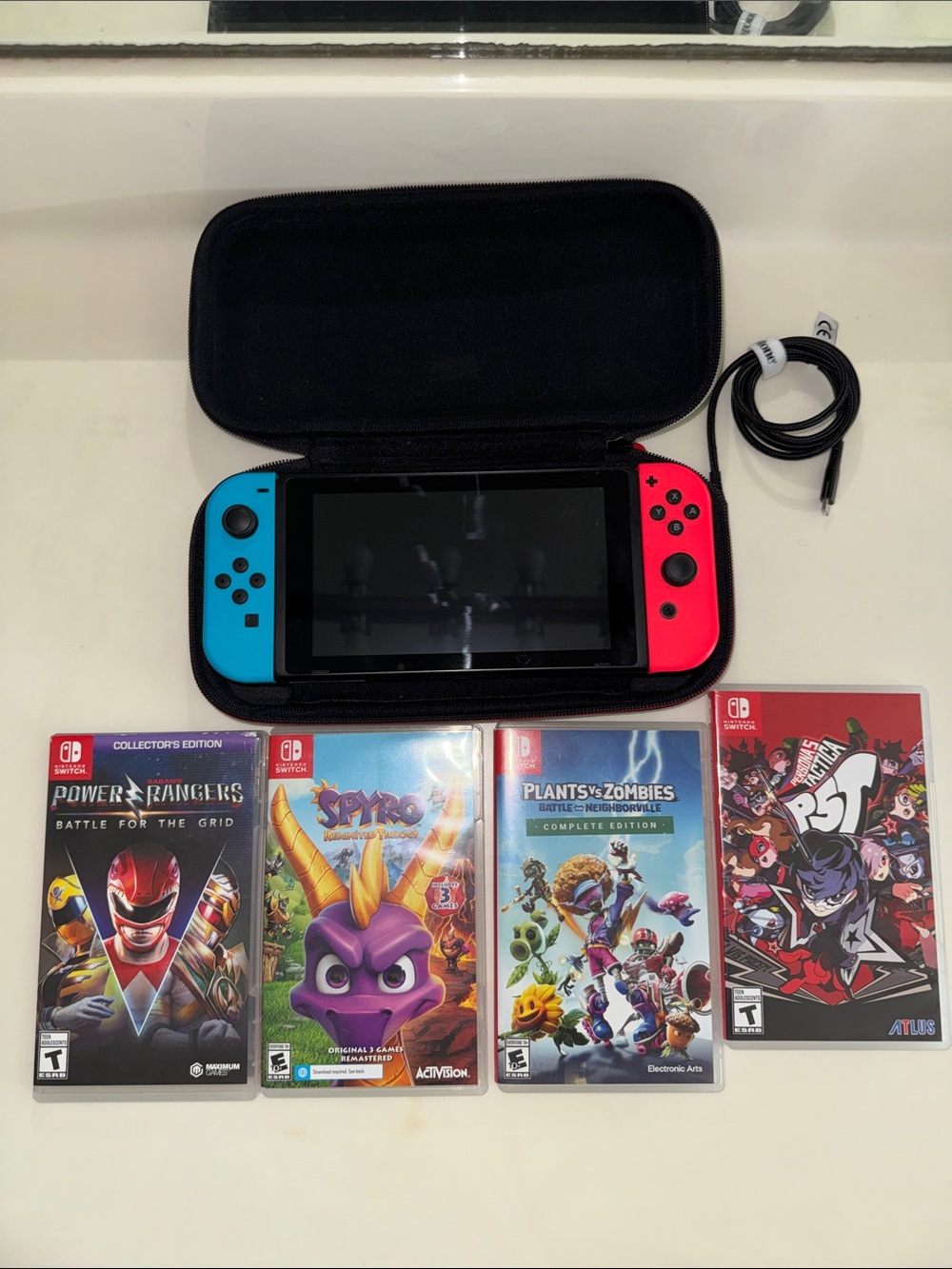 Nintendo Switch 5 Games Sandisk Micro SD  Bundle
